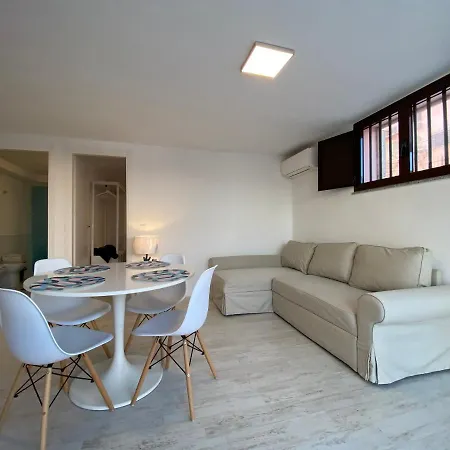 House * Tanaunella