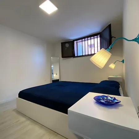 Nyaraló House *